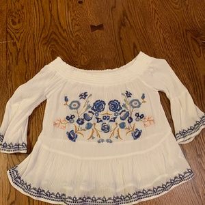 Xhilaration Flowy Flower Top
